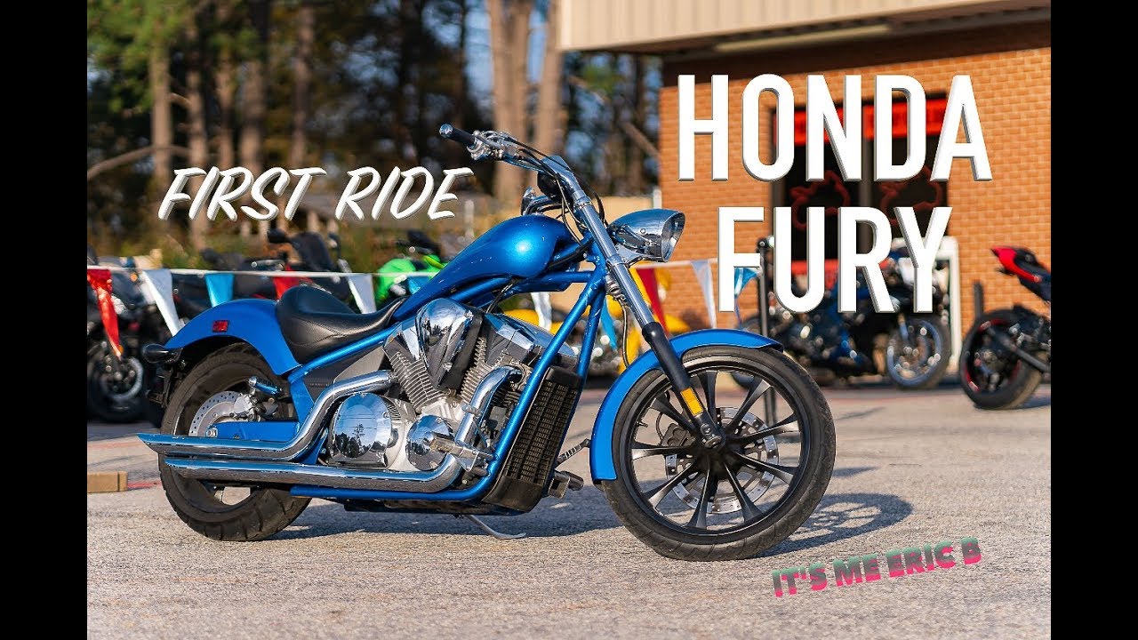 ЛУЧШИЙ СЕРИЙНЫЙ ЧОППЕР? **Honda Fury 2010** Первая поездка