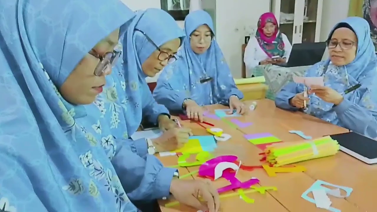 Pelatihan bersama para guru SD Islam As Sakinah..