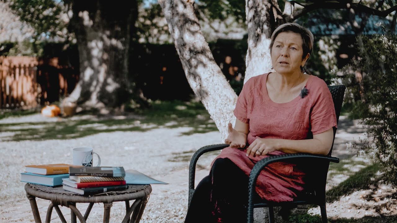 Nora Ikstena 