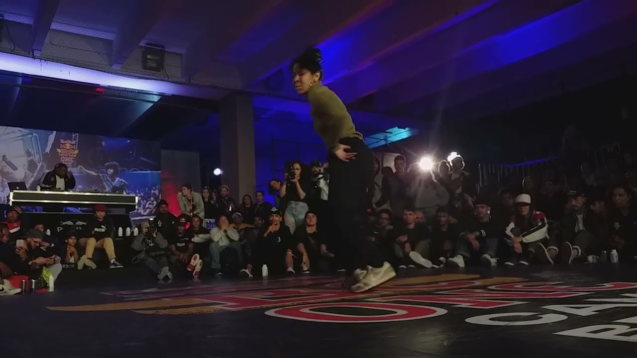Bgirl Fran vs Bgirl Dedessa | FINAL Red Bull BC One Cypher S&atilde;o Paulo Brasil 2022