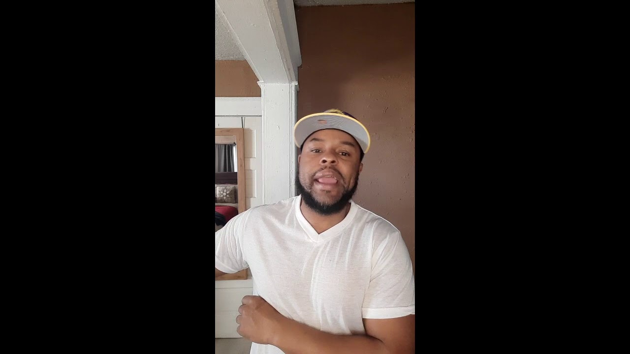 She doesn't post your pics on her social media??