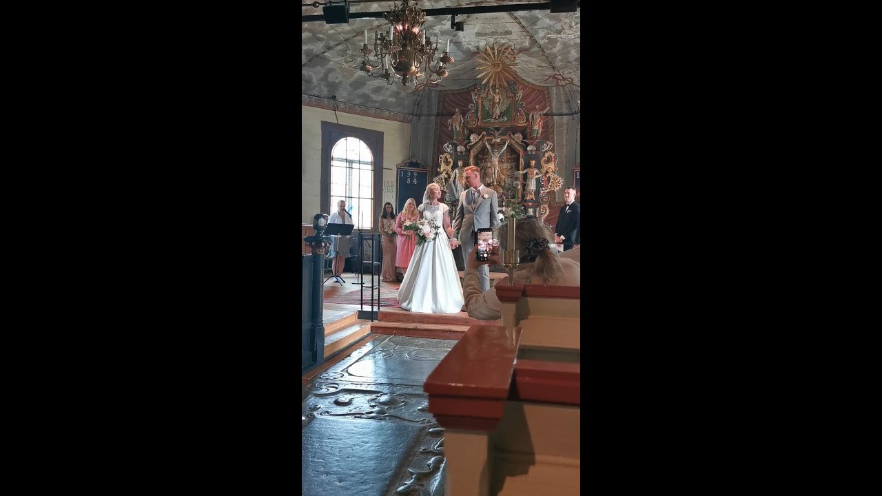 Vigsel Helen och Rikard i Nysundskyrka 22-07-16