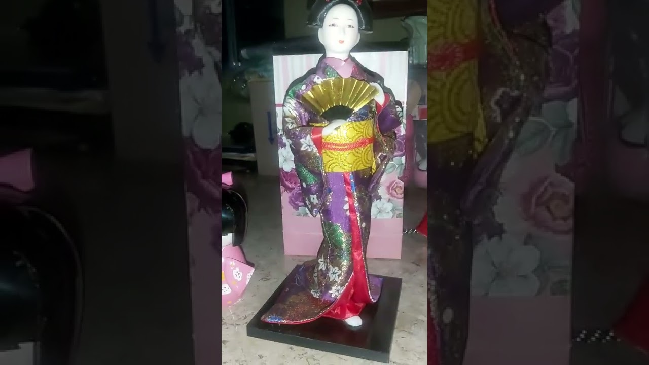 Quem ai gosta de bonecas Orientais ?