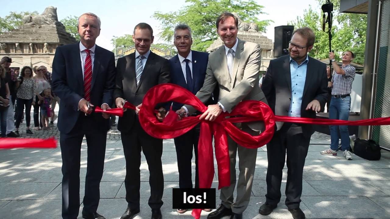 Löwentor im Zoo Berlin wiedereröffnet