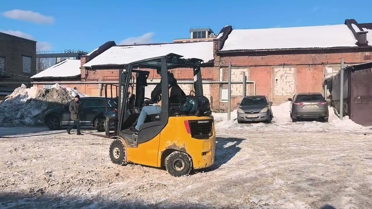 Вилочный погрузчик газовый Jungheinrich TFG320s 2015 г.