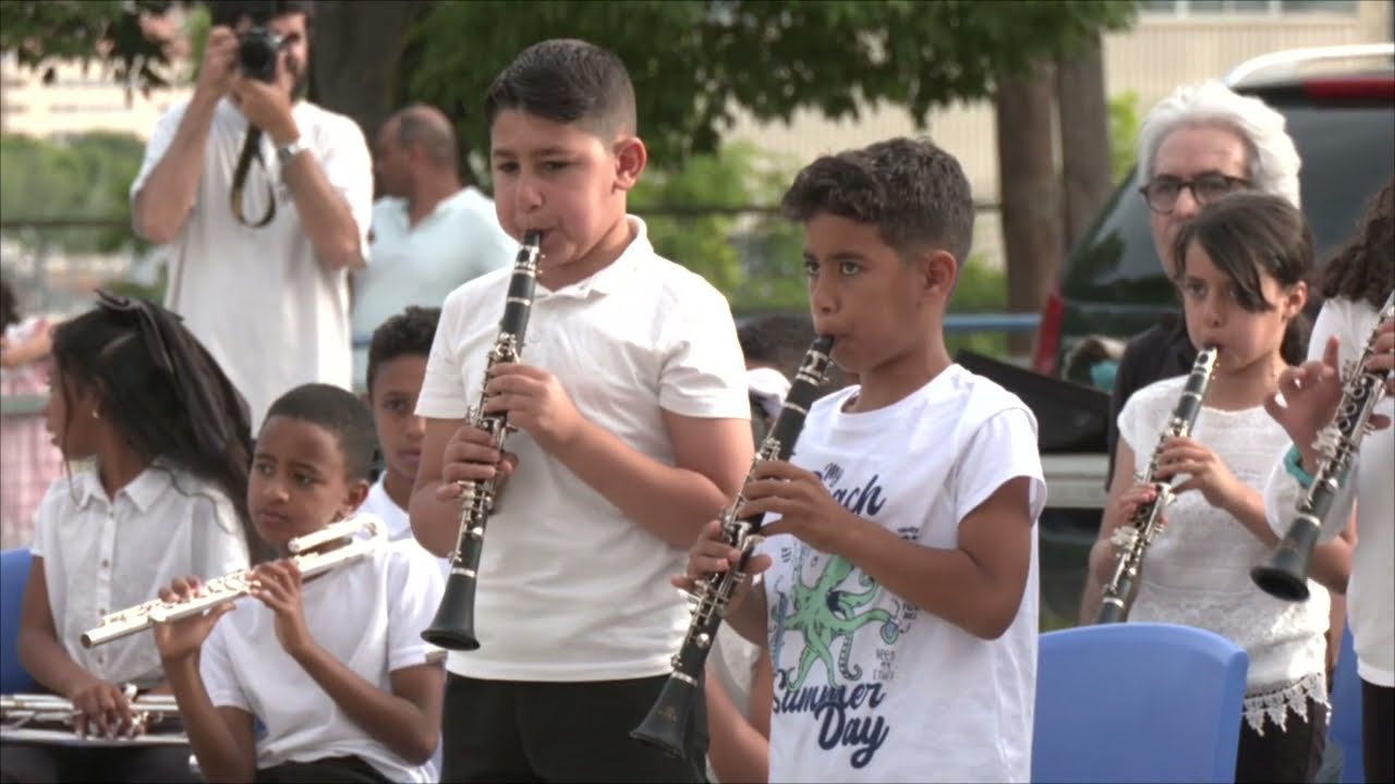 L'escola Marinada de Montornès ha celebrat el seu 50è aniversari amb una gran festa
