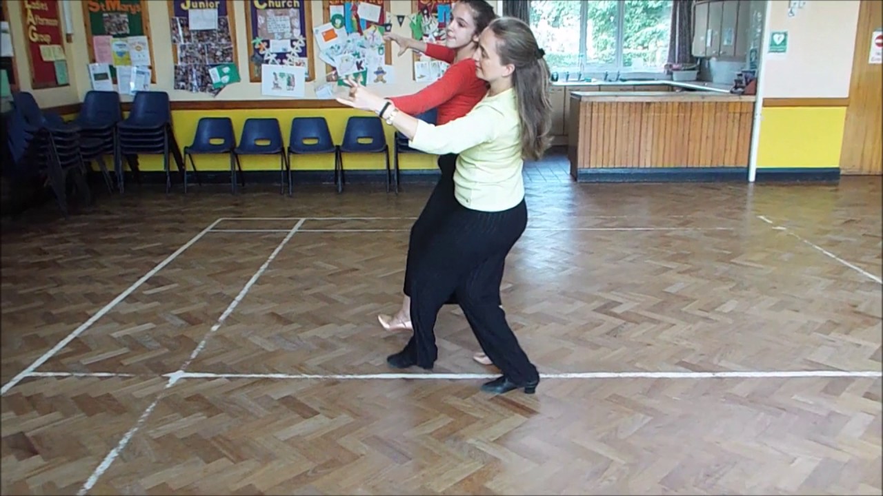 Saunter Reve Sequence Dance to Music