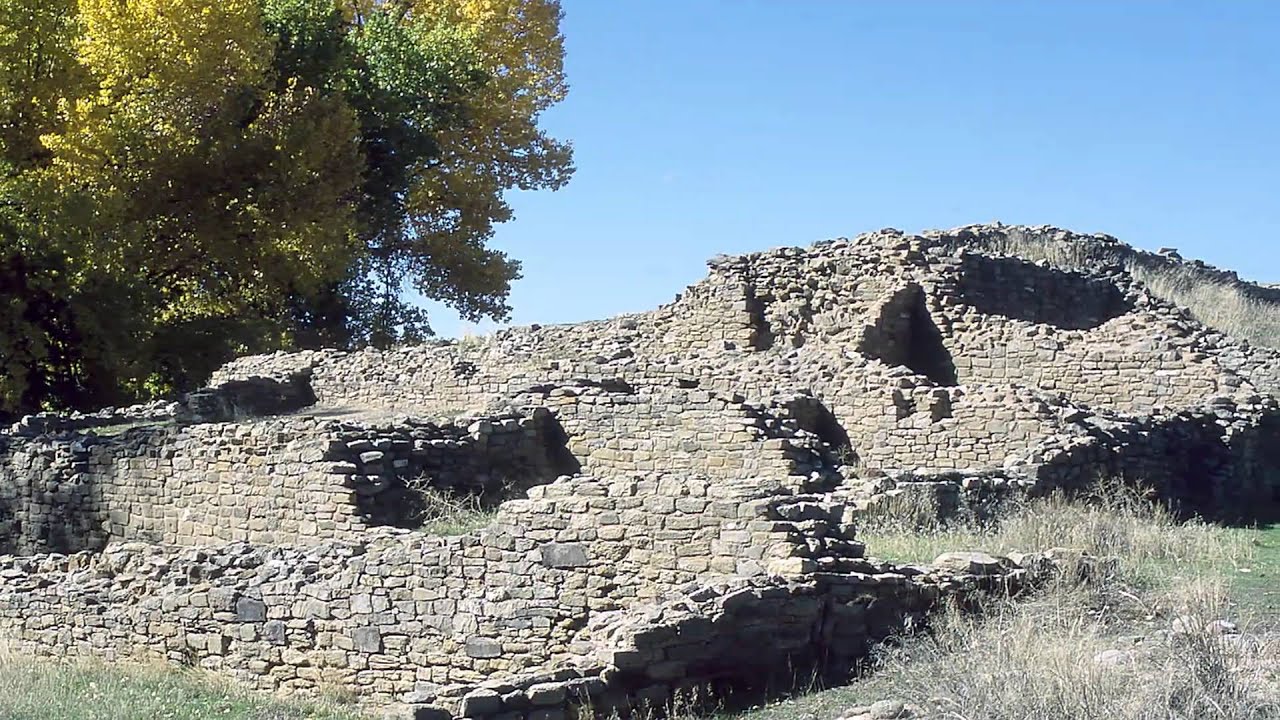 Aztec Ruins Tour 1 - Overlook