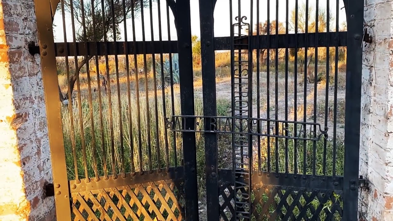 El CEMENTERIO lleno de BRUJERÍAS de MENDOZA