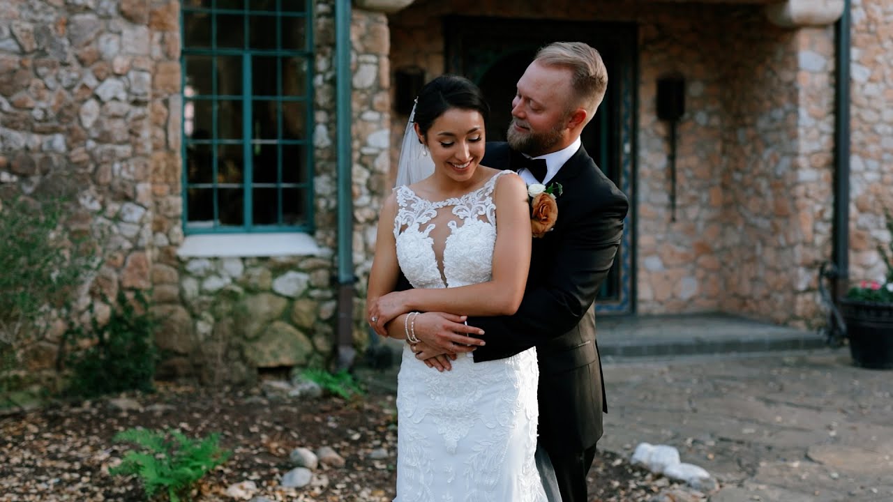 Brooke & Travis / Wedding in San Antonio, Tx / The Veranda