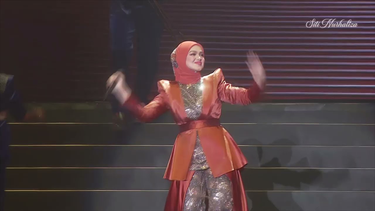 Dato' Sri Siti Nurhaliza - Jika Kau Tak Datang & Indah Percintaan