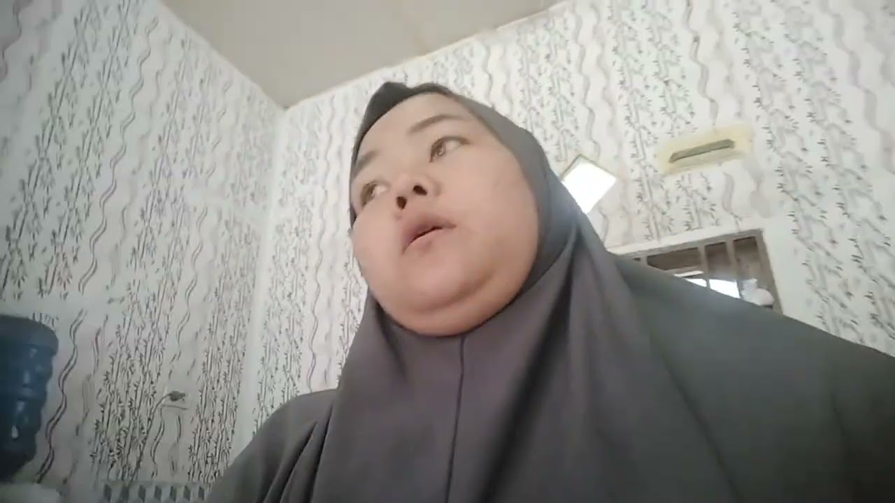 Disembelih babi di dpn rumah||kami tinggal kak kakak
