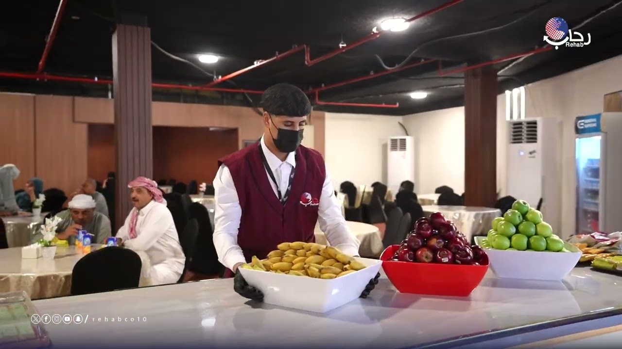 وجبة العشاء المقدمة لحجاج الحج المباشر بفندق بركة اليقين 15 ذي الحجة