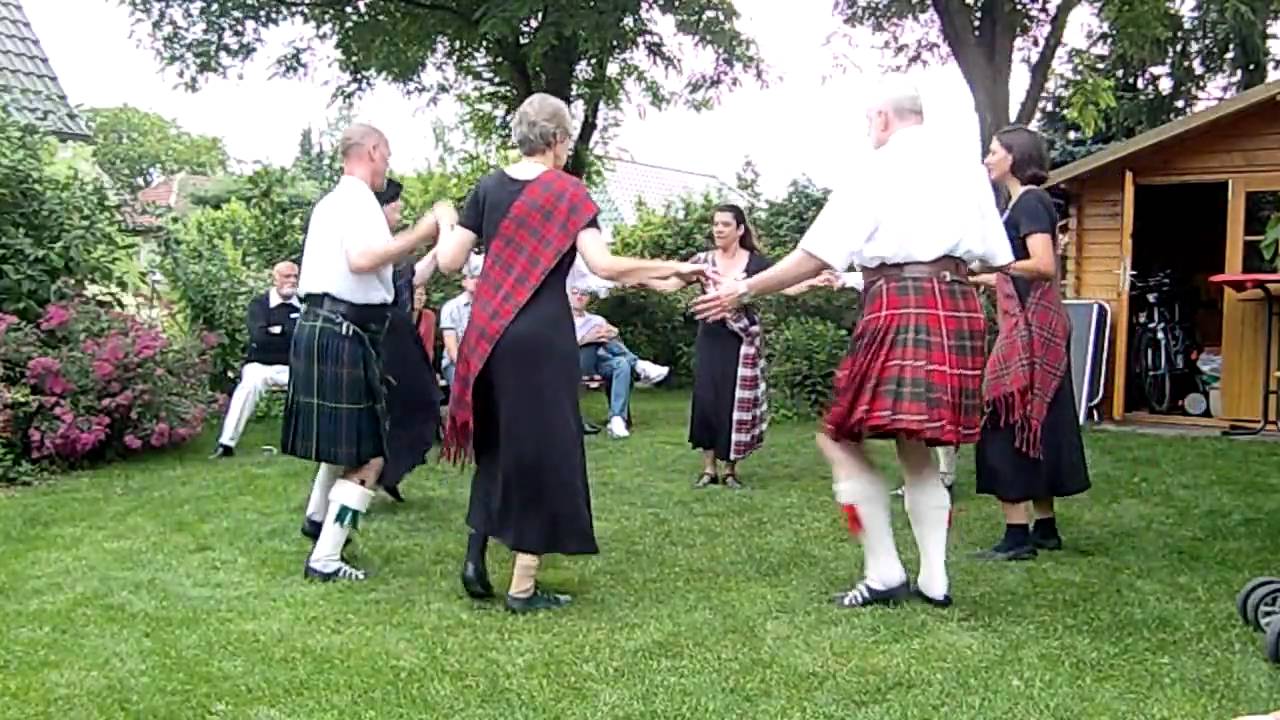 Johnnie Walker - SCD-  HOPaLOTS  Scottish Country Dancing  - 27 June 2009
