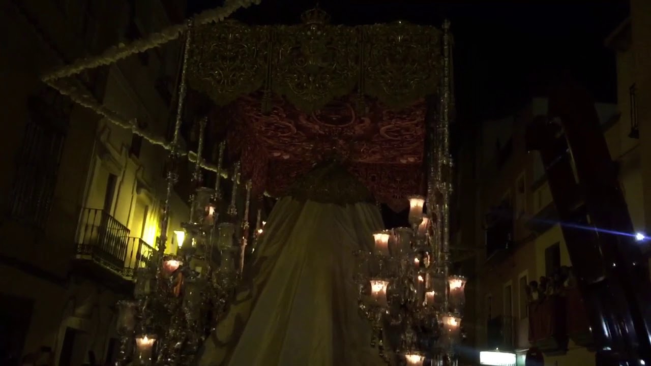 “Reina de Triana” Coronación de la Salud, Calle Pureza