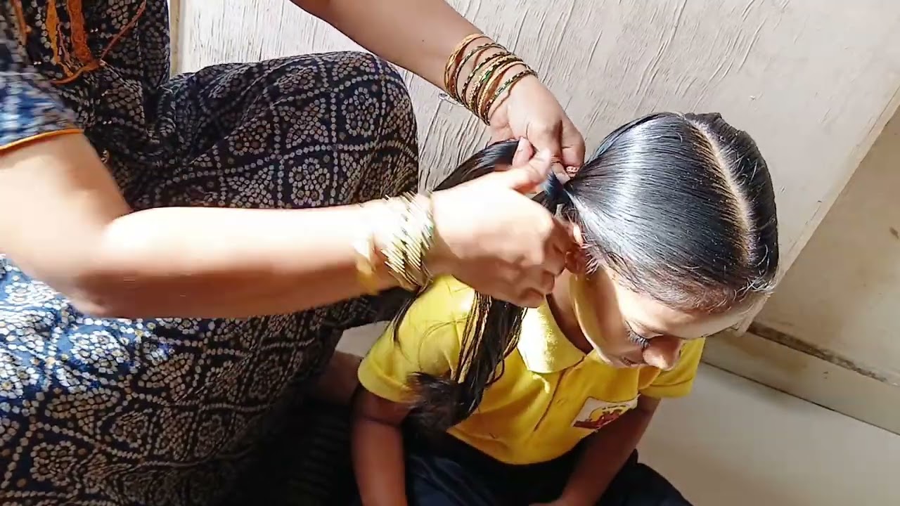 आज खूप दिवसानी घातली वेणी