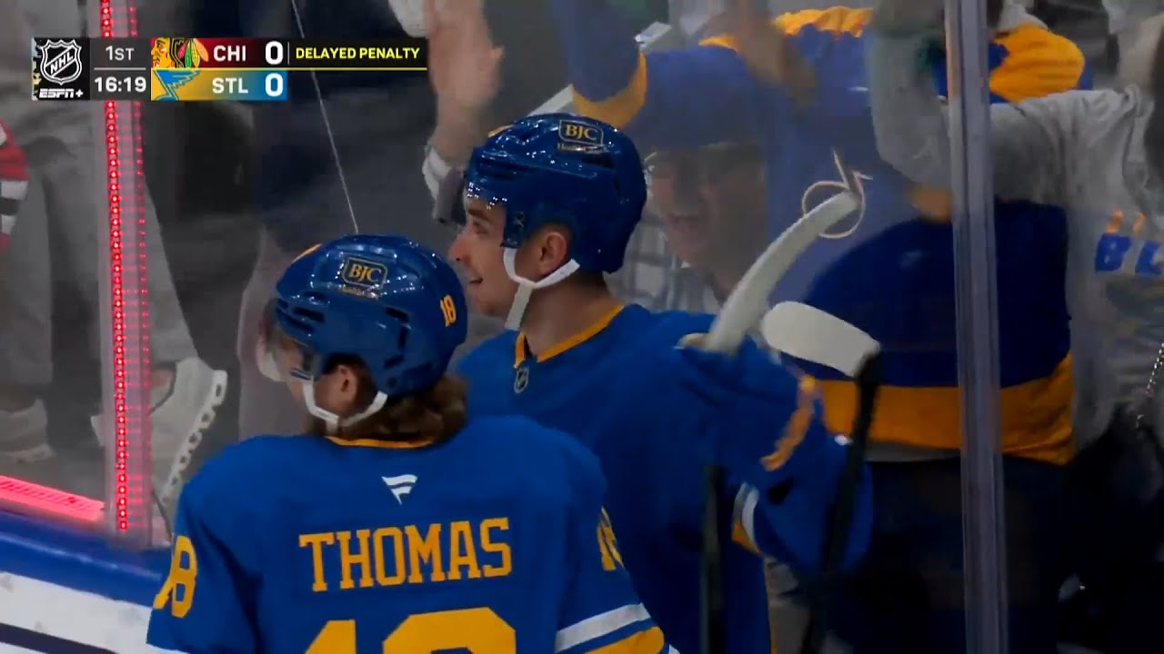 Logan Mailloux inscrit son 1er but avec les Blues