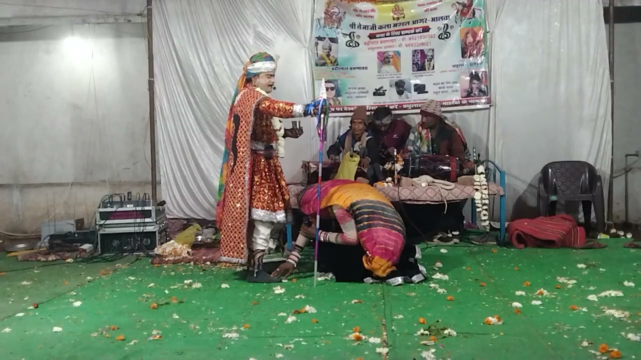 ग्राम ढेलवाली कीप्रस्तुति बड़ोद के पास में गिनी गिनी गाया सामाली जीजा मारायो9893209021।9521830363 ला
