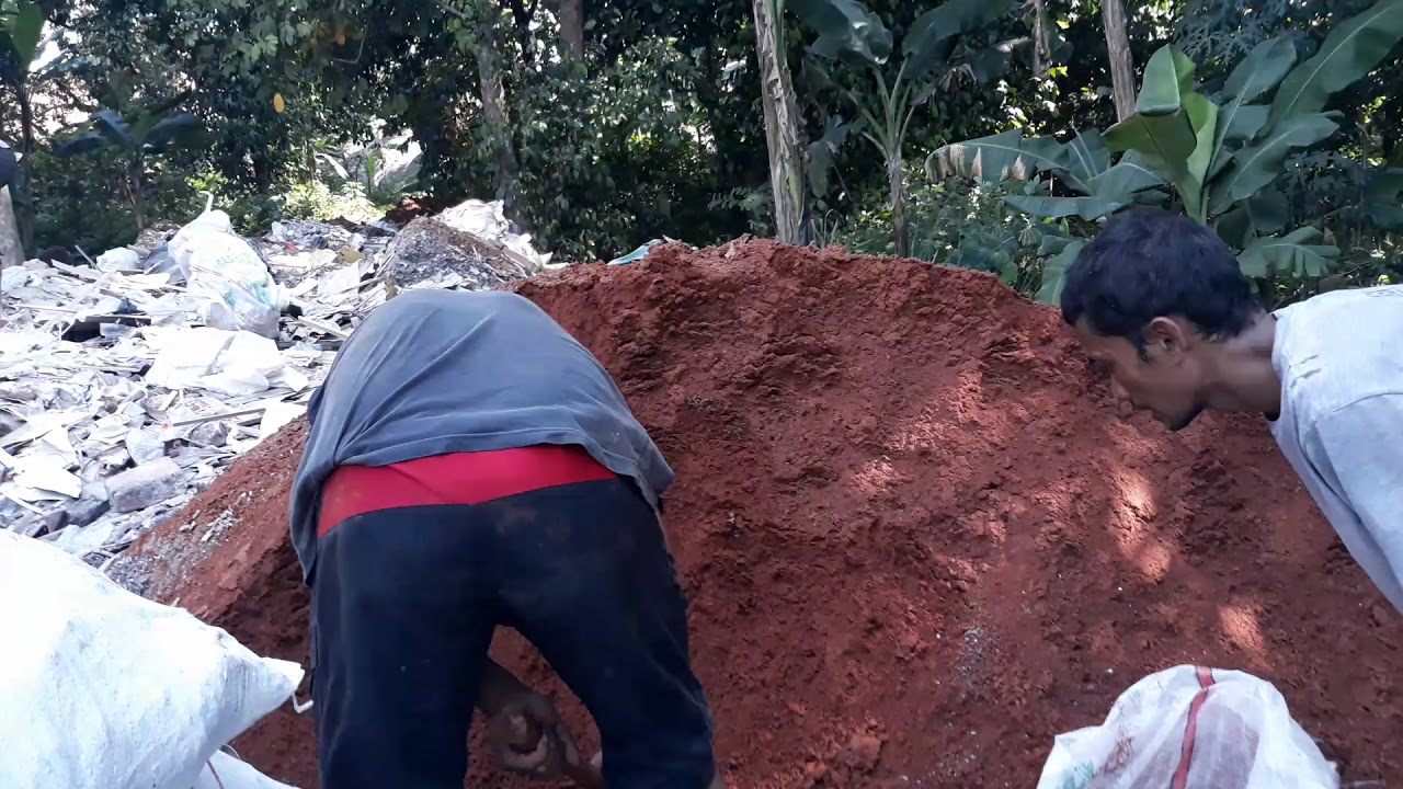 Cari tanah merah super buat taman,telp saja kami 081219957808 Guruh.ksa