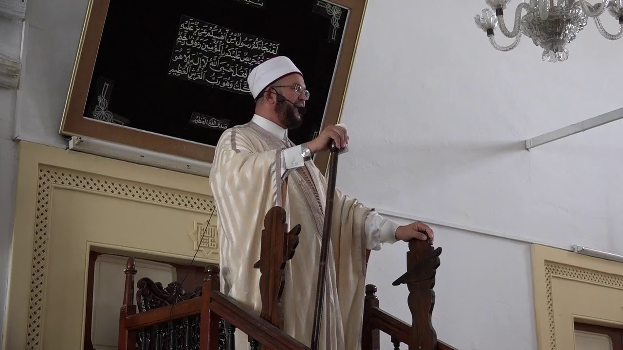 مَلْعُونٌ مَنْ خَبَّبَ امرأةً على زوجها أو عبدًا على سيّده