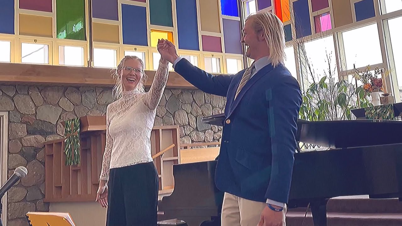 Taivas on sininen ja valkoinen
