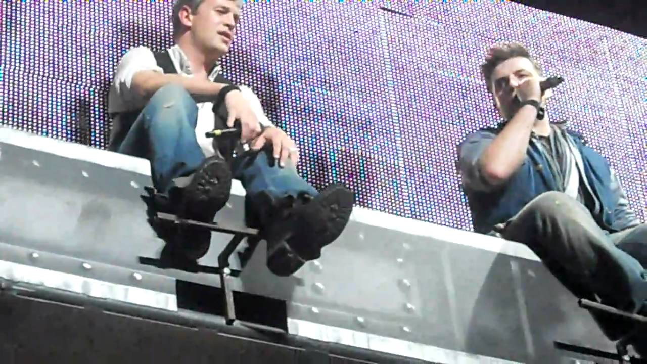 Westlife - Gravity Tour Live @ The O2 Dublin -  13 Season In The Sun