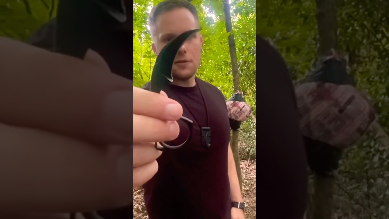 Test diagnostyczny noży Karambit Meat Cut firmy Bastinelli @bastinelli #karambitknife