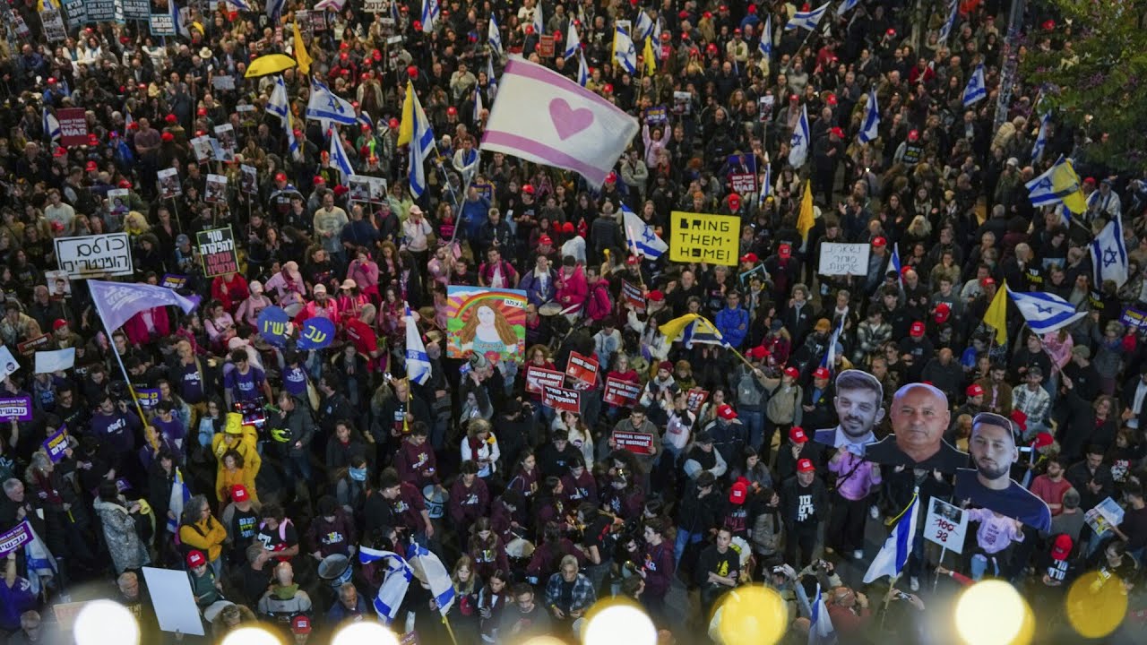 Demonstrators and authorities clash in Tel Aviv protests