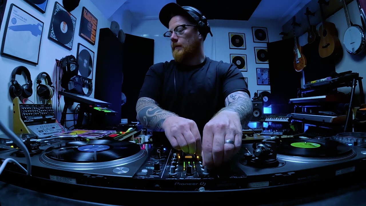 Volume 9 - All Vinyl Old Skool House Classics: Timeless Grooves of Our Generation🎧🔥