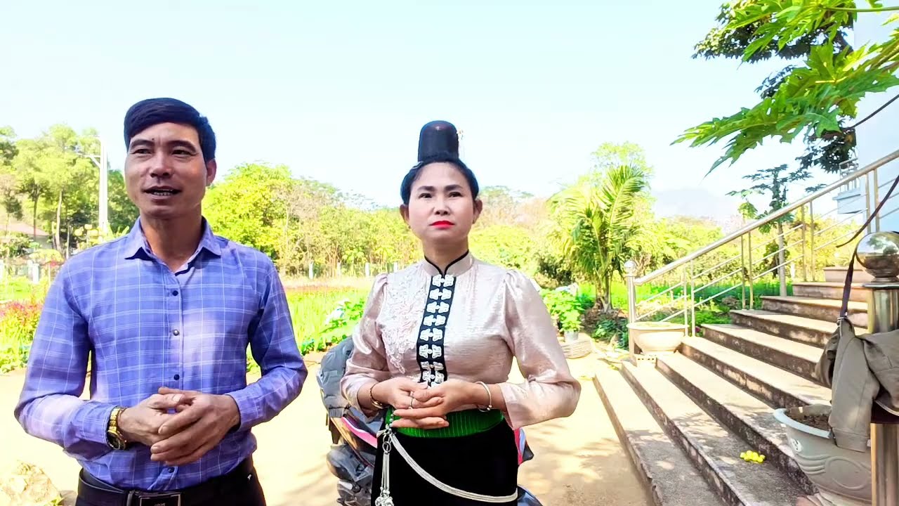 Quàng lả gặp lại hoa lá hát rất hay.pi nong tỏn phăng nơ 