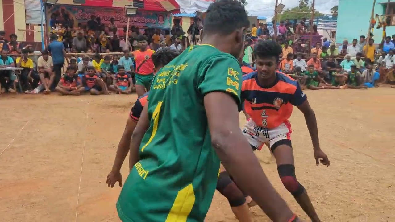 ஜூனியர் KMC KURUMBAI vs பூவனுர்