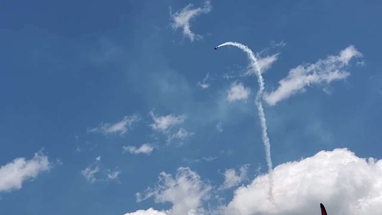 Sun N Fun Aerospace Expo - CAP 232 Bubbles
