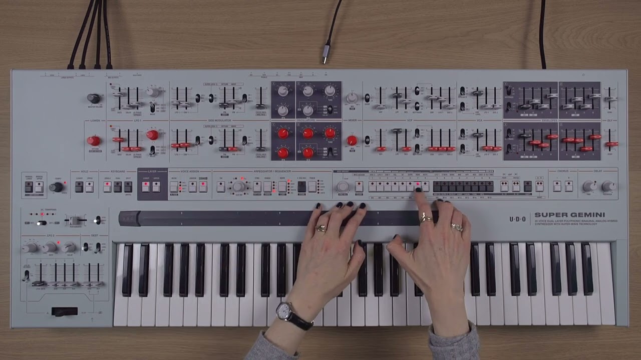 UDO Super Gemini - Wave Morphing with Hazel Mills