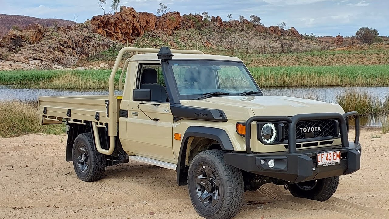 2024 Toyota LandCruiser 79 series walkthrough