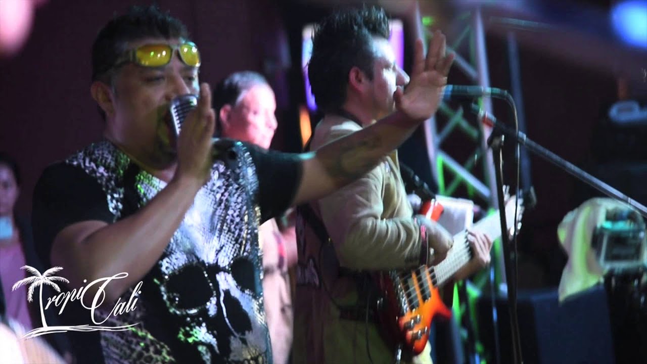 Grupo Kual Los Caminos del amor Tour 2105