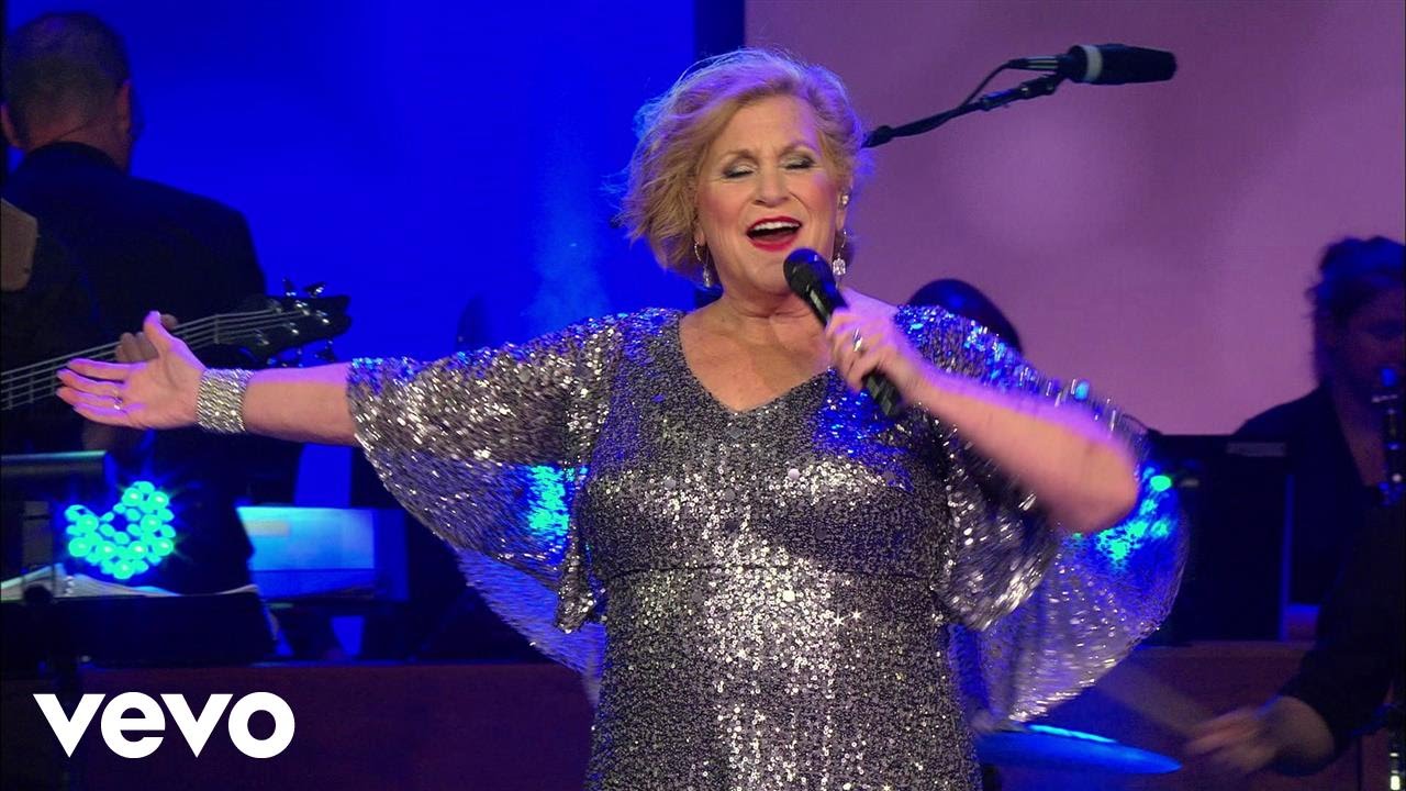 Sandi Patty - Love In Any Language (Live)