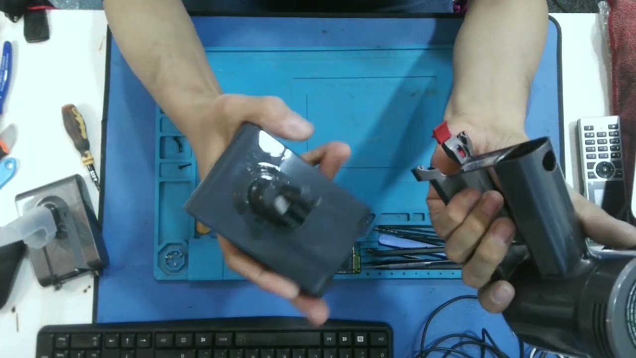 🔋How to Fix Your Dyson SV11 Power Problems? Battery Replacement Guide💨