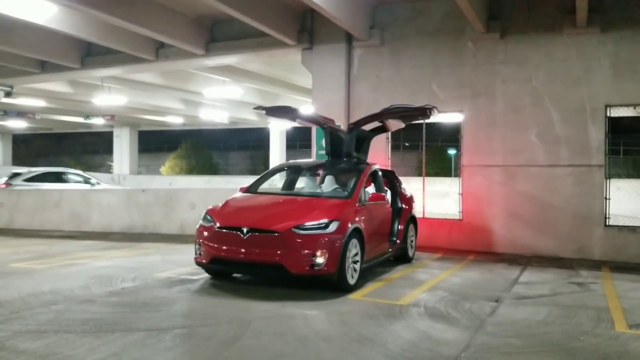 Tesla Model X Dance