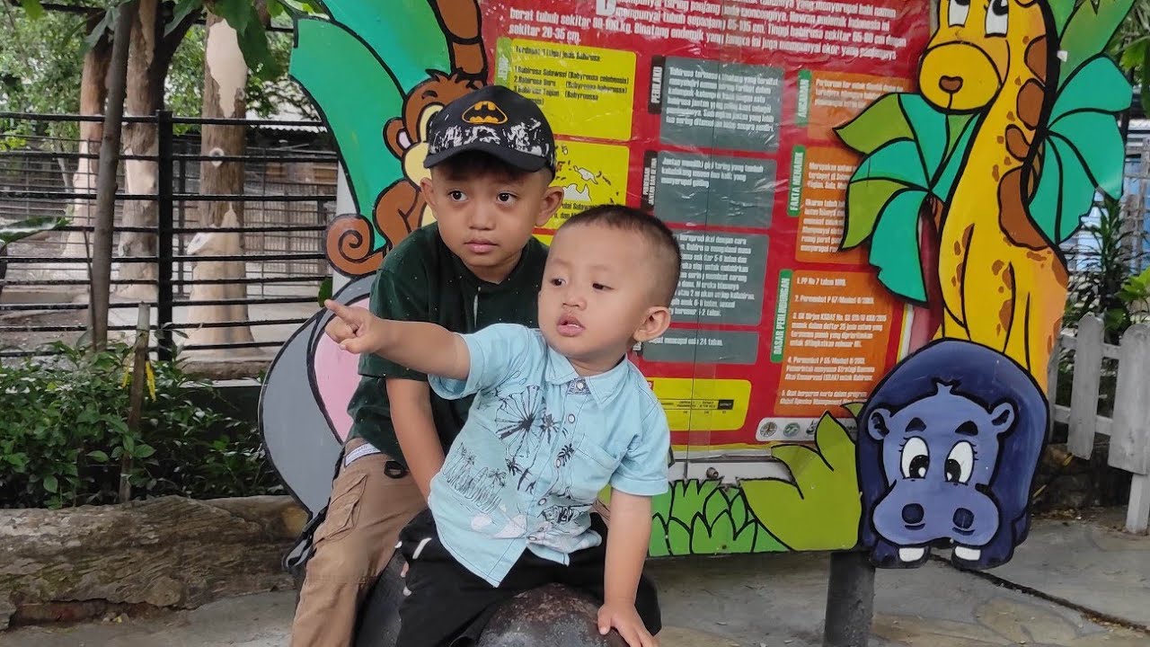 KEBUN BINATANG SURABAYA, RAMAI DI TAHUN BARU.