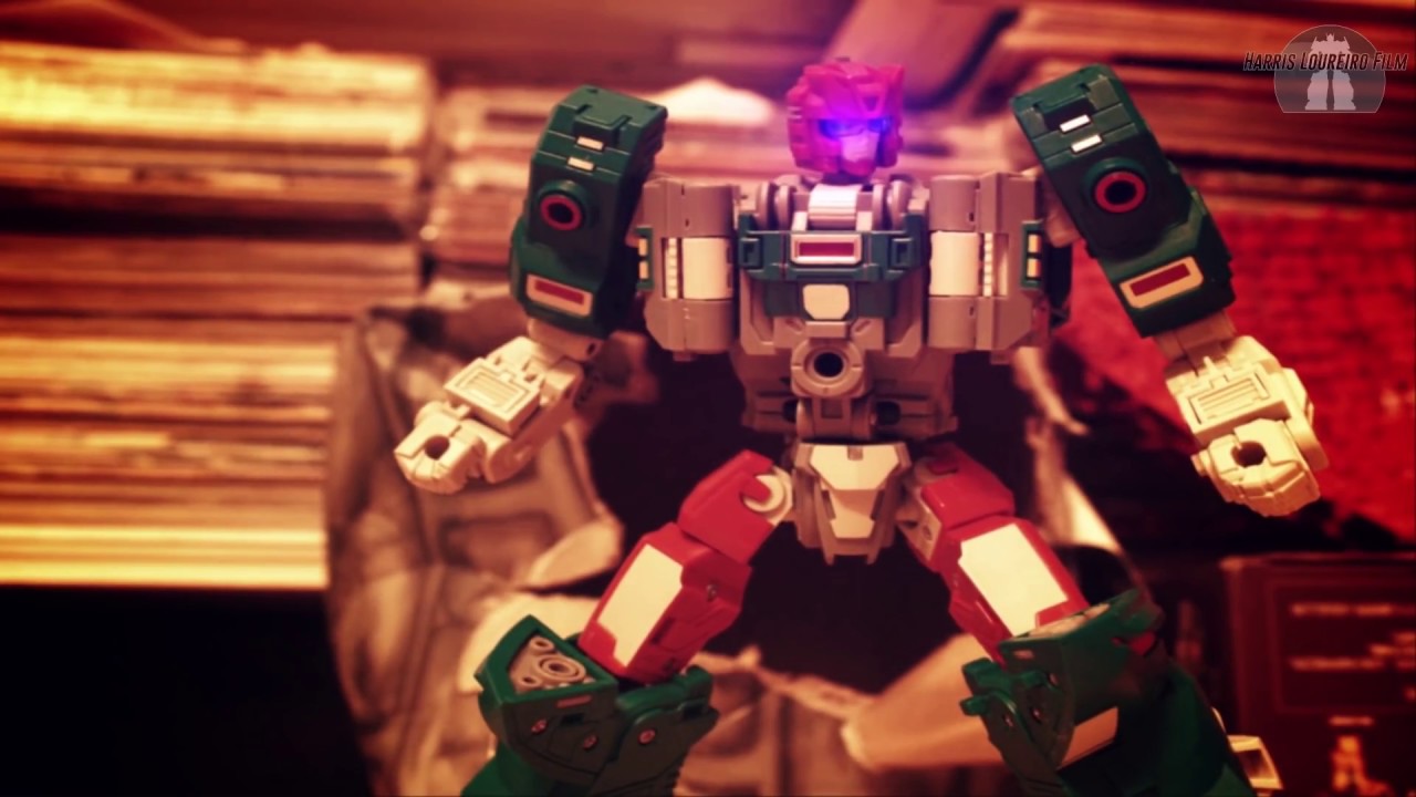 Transformers Generation - Quickswitch vs Terrorcons Stop Motion