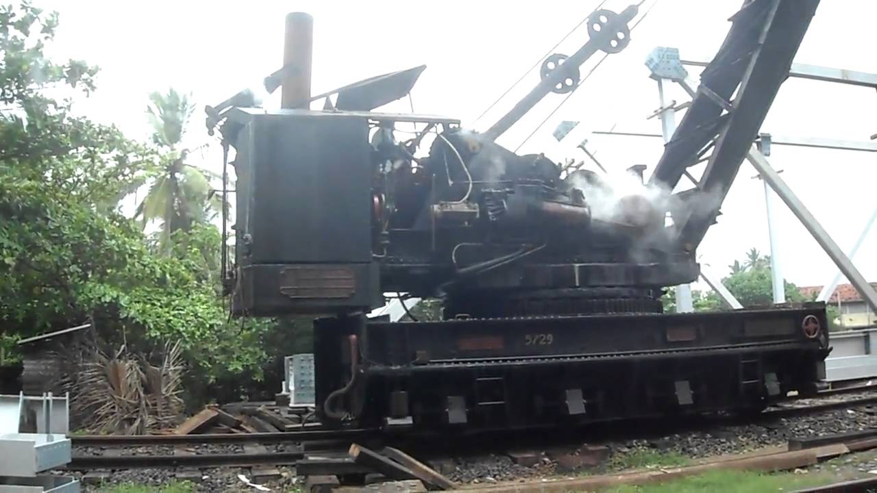 Sri Lanka Railway 30 Ton  steam crane at work