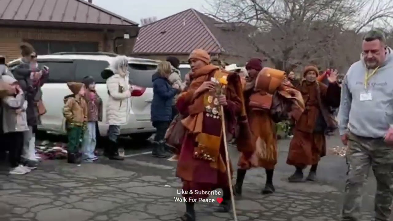 Walk For Peace Journey ♥️ Day 104 🥰 #walkforpeace #alokathepeacedog #buddhistmonks #usa 