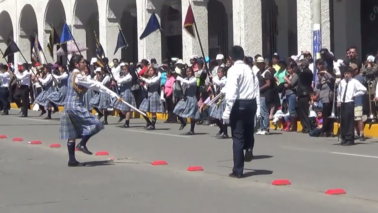 DESFILE POR EL 129 AÑOS DE ANIVERSARIO DE LA I. E. SANTA ROSA DE VITERBO - HUARAZ