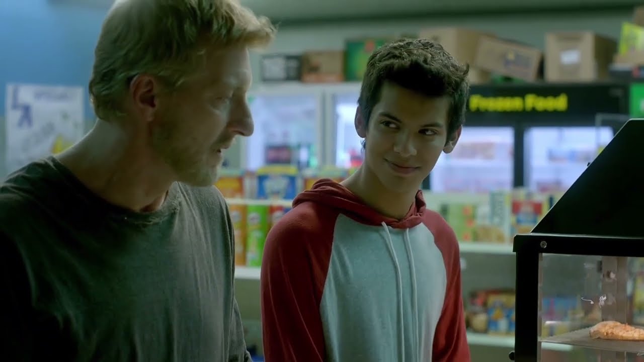 Miguel Diaz (Cobra Kai S1) Xolo Maridueña Twixtor