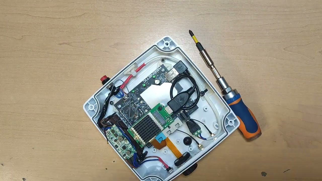 Мощный комплект для замера скорости и сигнала! Keenetic Carrier + Foxconn T77W968.Завершенный проект