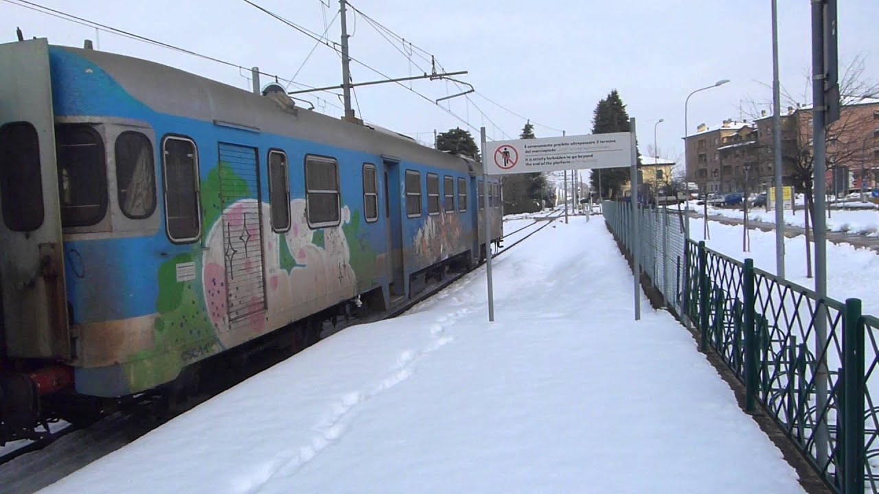 ALn 668 018 ex fsf e ln 880 031 a bazzano dopo la nevicata