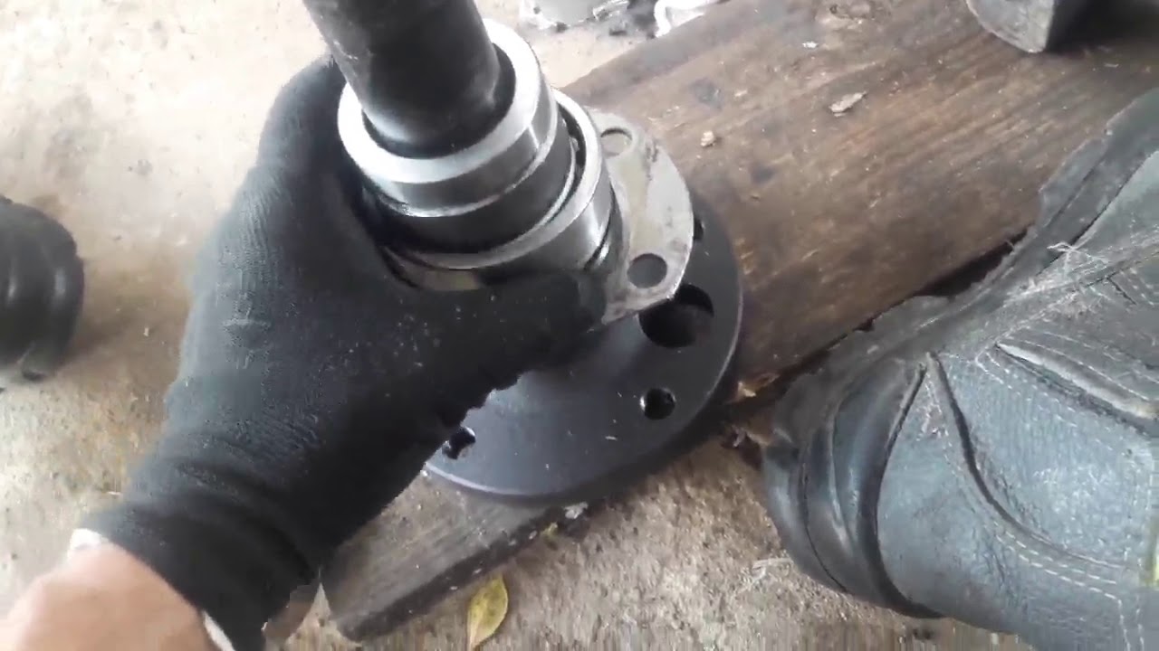 Troca Retentor e Rolamento Traseiro da Sprinter 310D ano 97 Vídeo 2 de 2