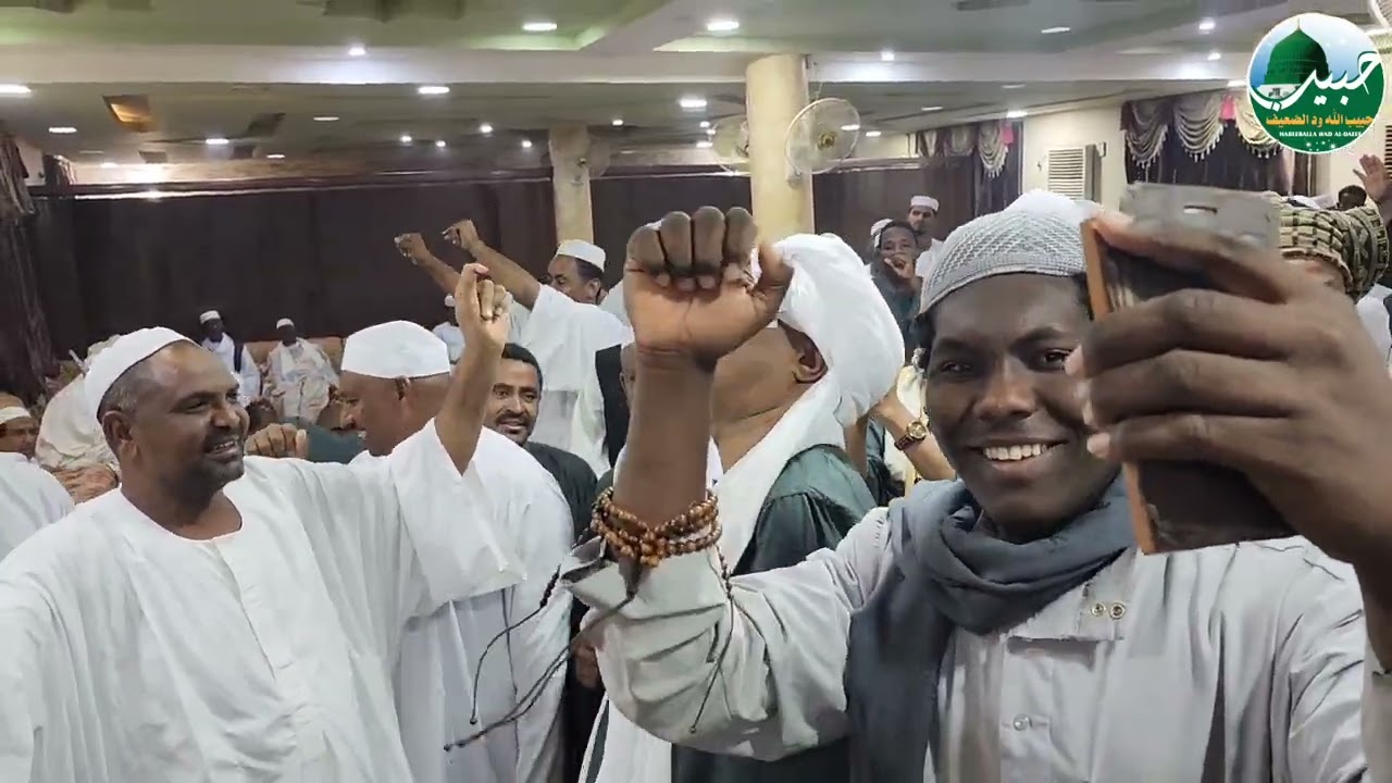 لي سوح الخير حنيت عندما يطلبها أبونا الشيخ مختار أداء المادح يوسف الشيخ والمجموعة