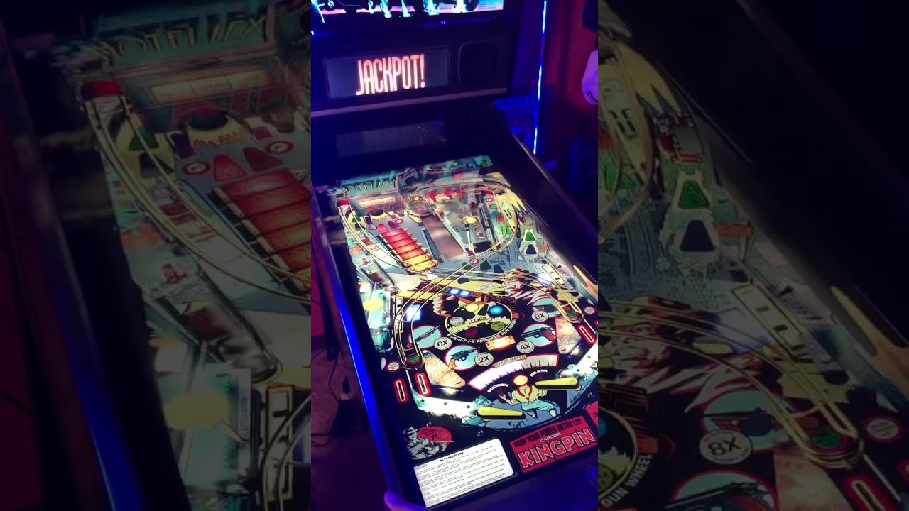 CAPCOM KINGPIN virtual pinball 1996 gameplay (groovy quality).