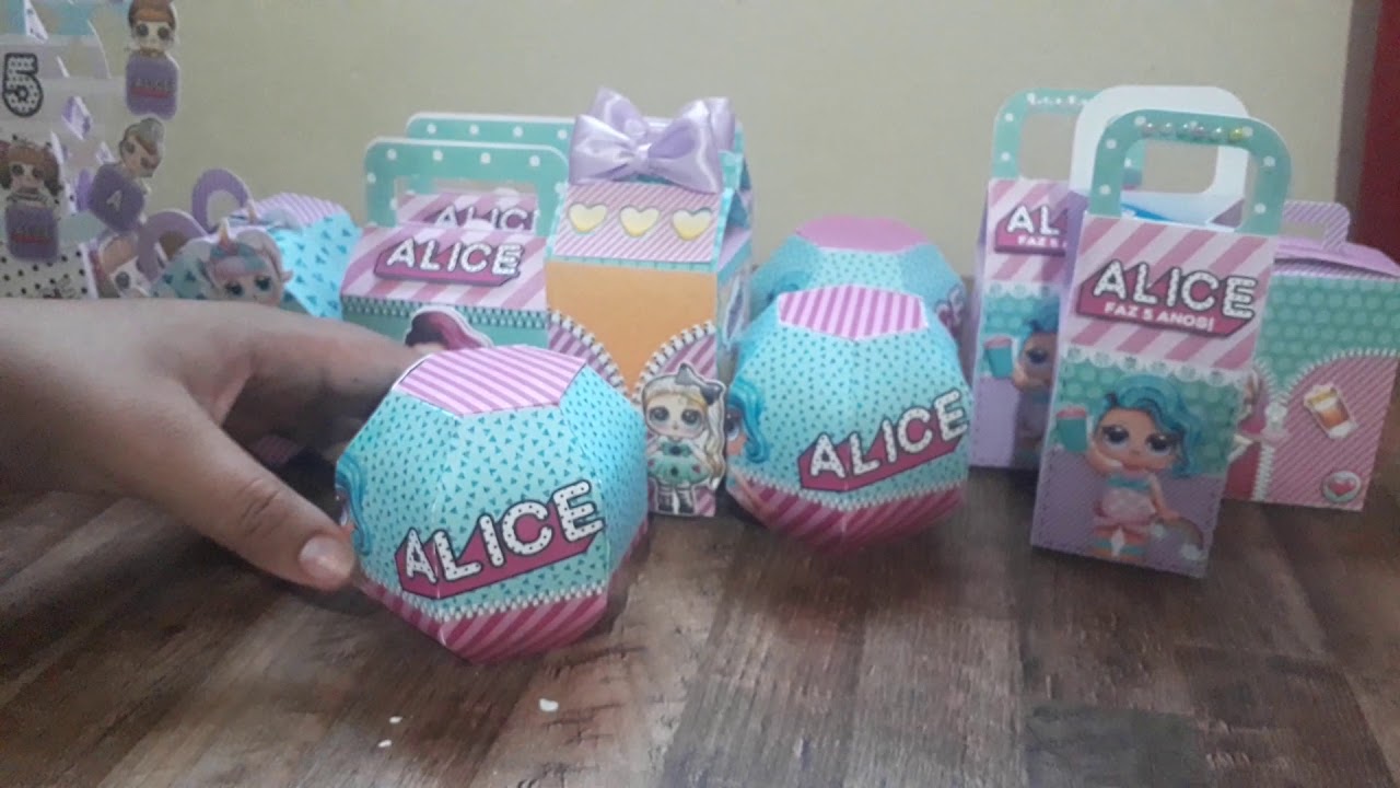 Preparativo festa LOL surprise - Papelaria personalizada